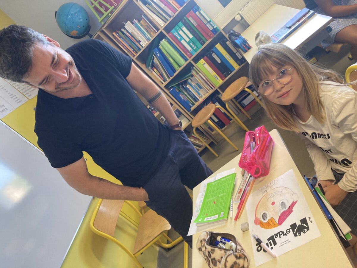 Visite de l'auteur Charles Mazarguil dans la classe de CM1 de l'école Lucie Aubrac